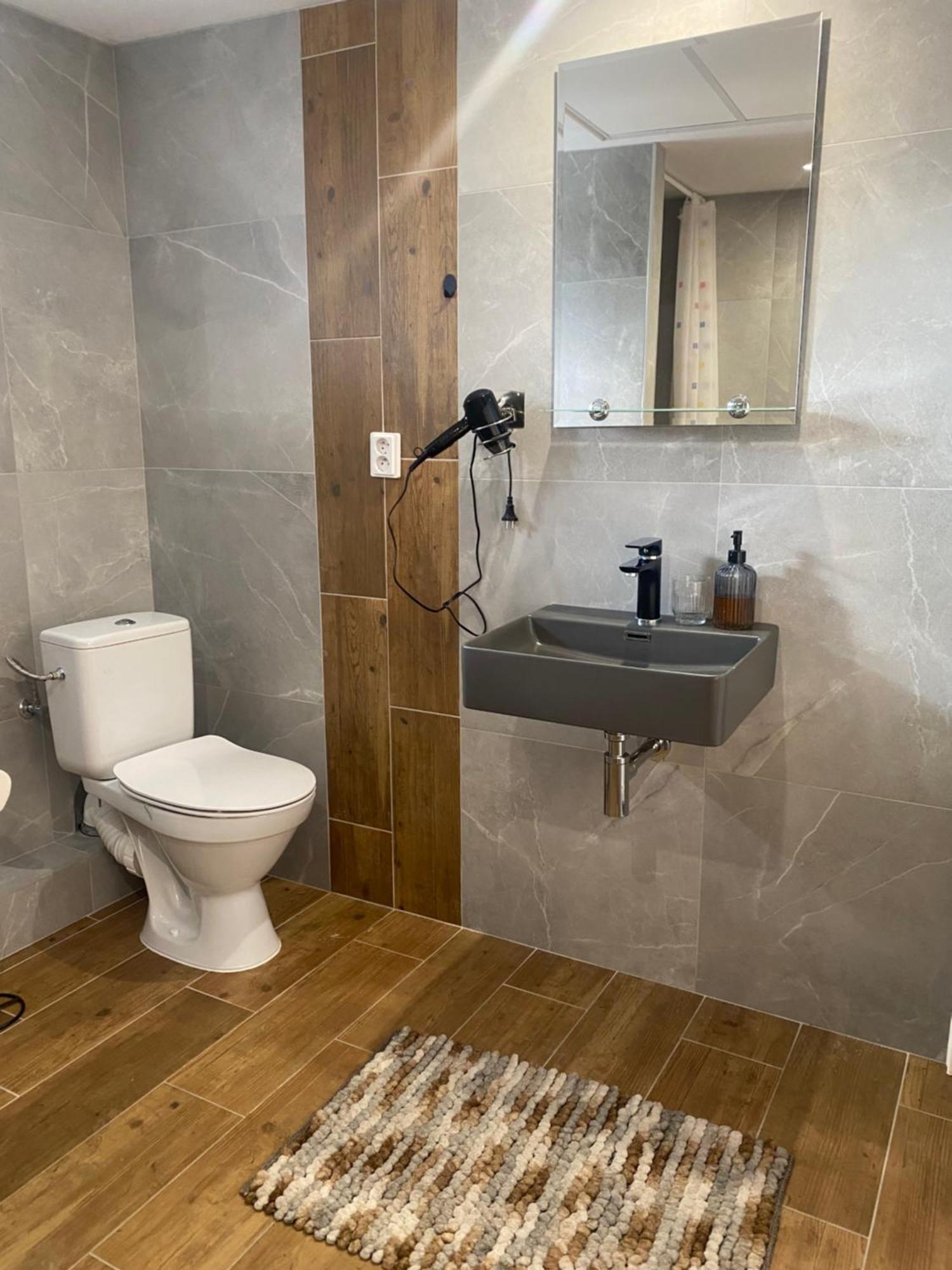 Apartman Velicka Vinaren Poprad Luaran gambar